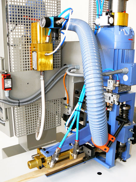 Automatic Knot Plugging Machine - Alomat AL100 - Karl Ayen ...